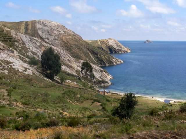 Ankunft auf der Isla del Sol. Frueher hiess die Insel Titi Khar'ka = Fels des Pumas = Namensgeber des Sees.