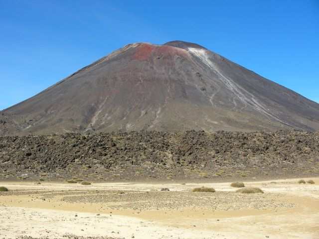 Der Krater von Mt Ngauruhoe ist ganz schoen...