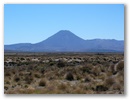 Ein Kameraschwenk weiter: Am Vulkan Mt Ngauruhoe wird uns unsere morgige Tongariro Ueberquerung vorbeifuehren.