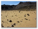 Wir laufen duch den Kratersee des South Crater.