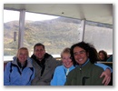 Auf dem Foto sind naben uns Clarita und Cesar zu sehen. Clarita hat die letzten Tage mit uns zusammen bei Beatriz gewohnt und Cesar ist ihr Fuehrer.
